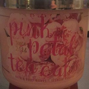 Bath and body works Pink Petal Tea Cake